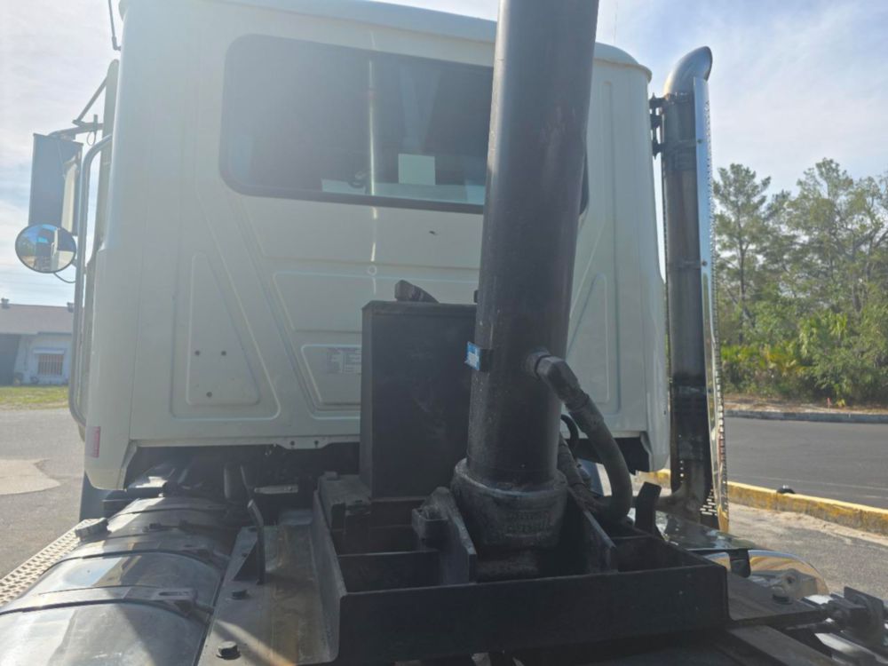 2016 Mack Granite GU-813 Automatic Tri-Axle Dump Truck