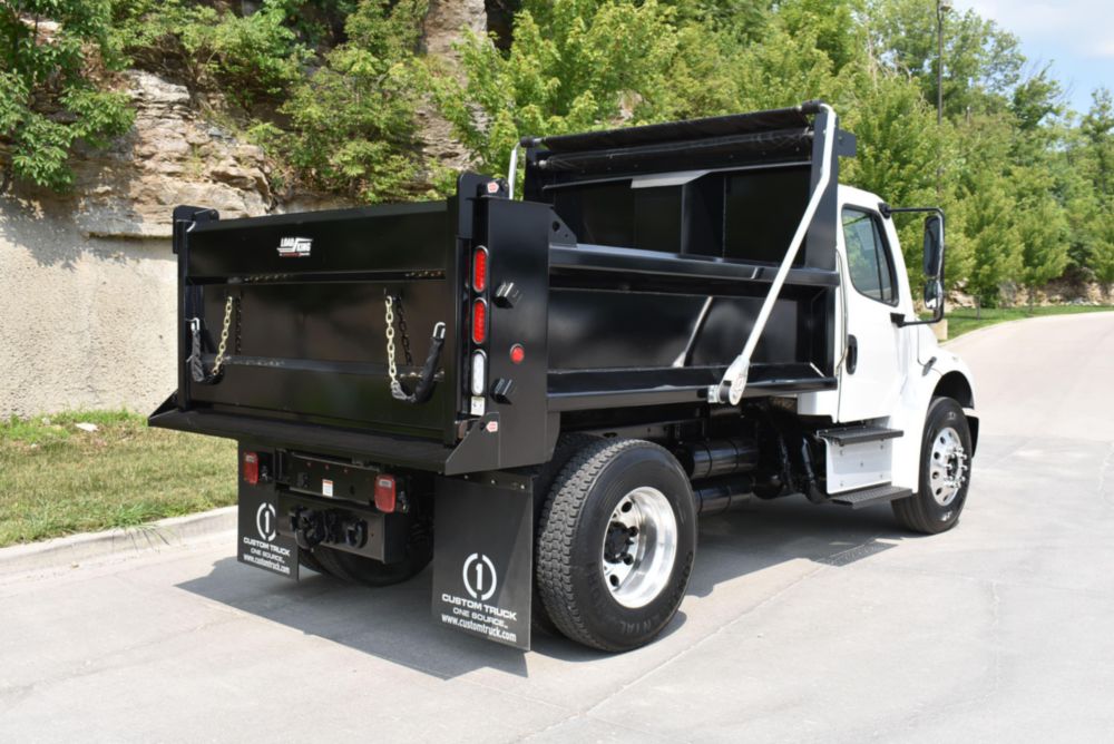 Single Axle 7 cu yd Rear Dump Truck
