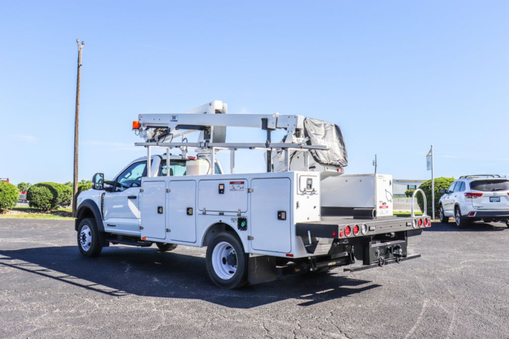 2024 Ford F-550 4x4 Versalift SST-36-NE Bucket Truck
