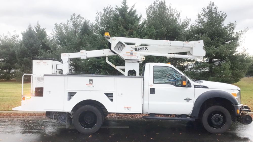 2016 Ford F-550 4x4 2007 Terex LT38P Hi-Rail Bucket Truck