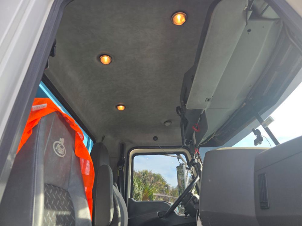 2016 Mack Granite GU-813 Automatic Tri-Axle Dump Truck