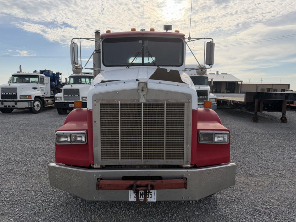 1994 Kenworth T-800 Winch Truck