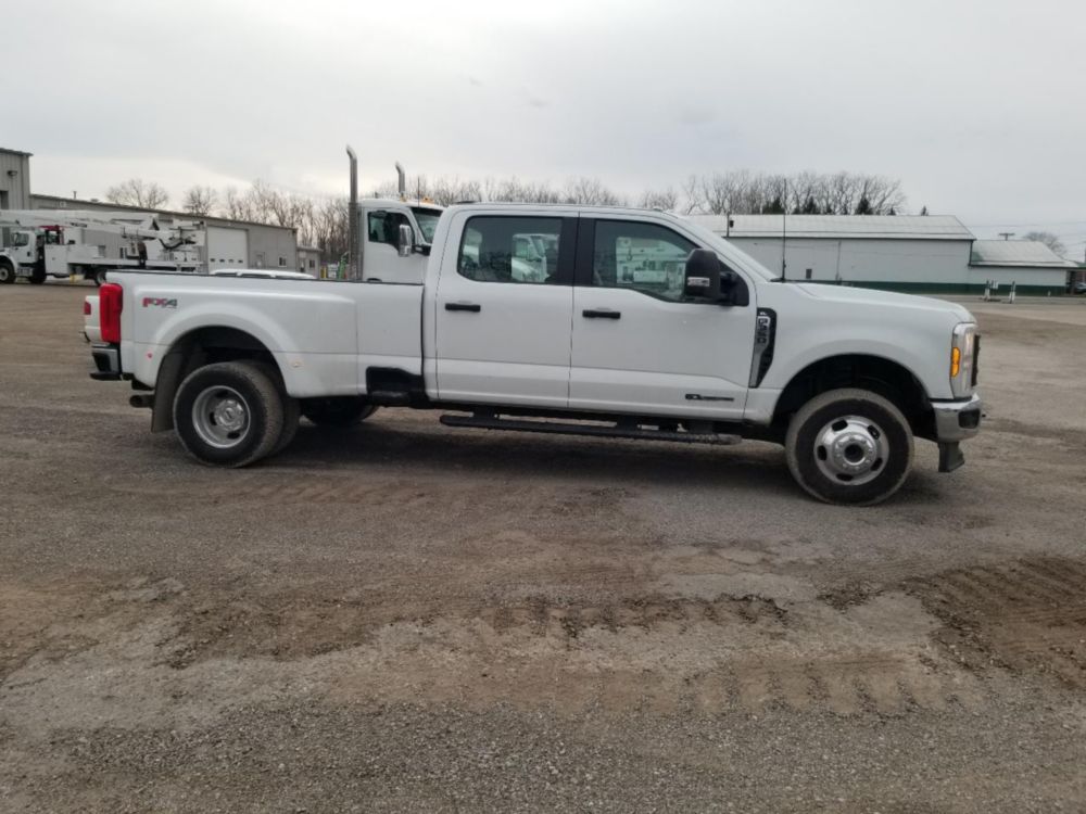 2024 Ford F-350 Powerstroke Dually Crew Cab Pickup Truck