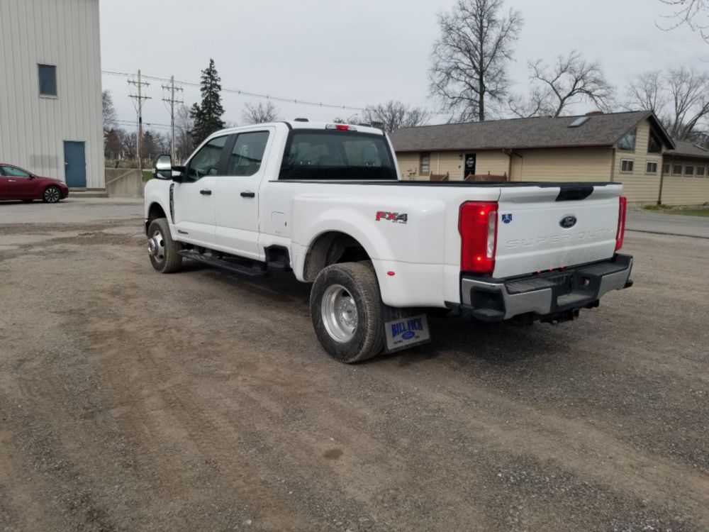 2024 Ford F-350 Powerstroke Dually Crew Cab Pickup Truck