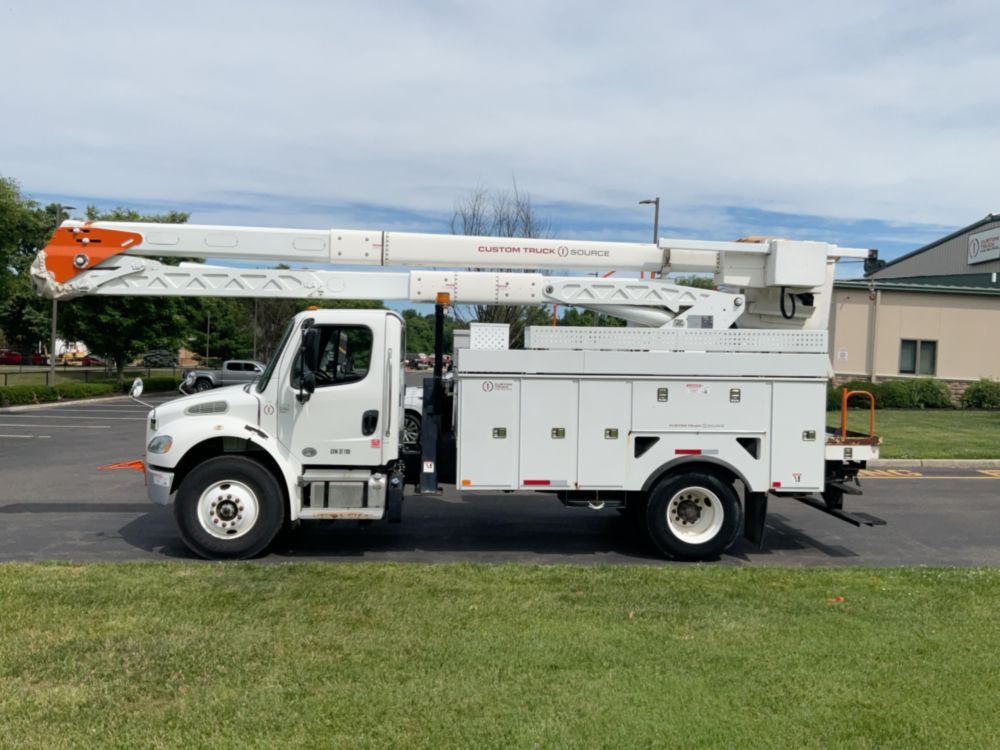 2019 Freightliner M2106 4x2 Terex HRX60 Bucket Truck
