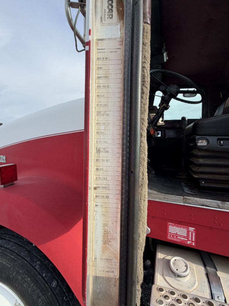 1994 Kenworth T-800 Winch Truck