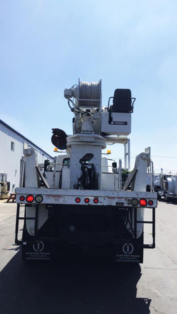 2012 International 7400 6x6 Terex Utilities Commander 6060 Digger Derrick