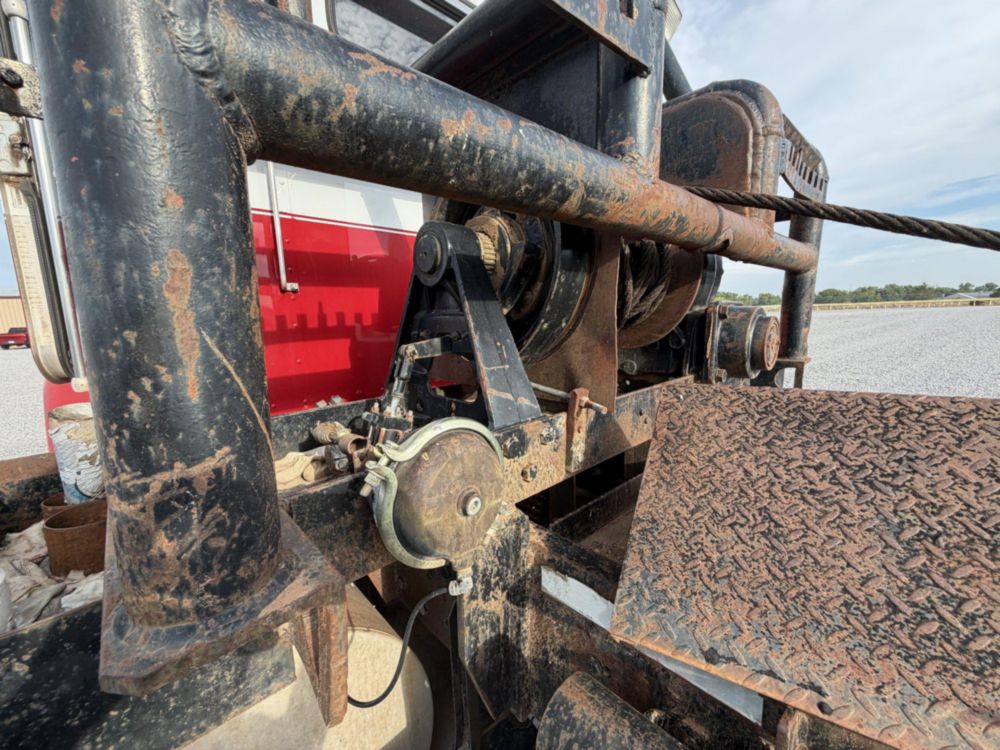1994 Kenworth T-800 Winch Truck