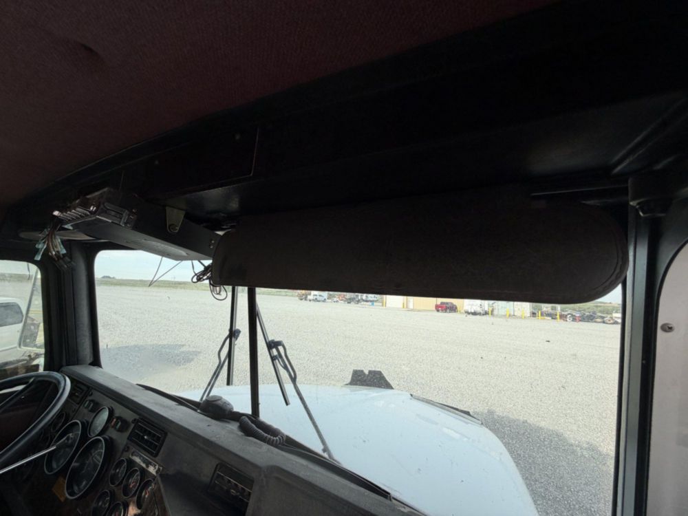 1994 Kenworth T-800 Winch Truck