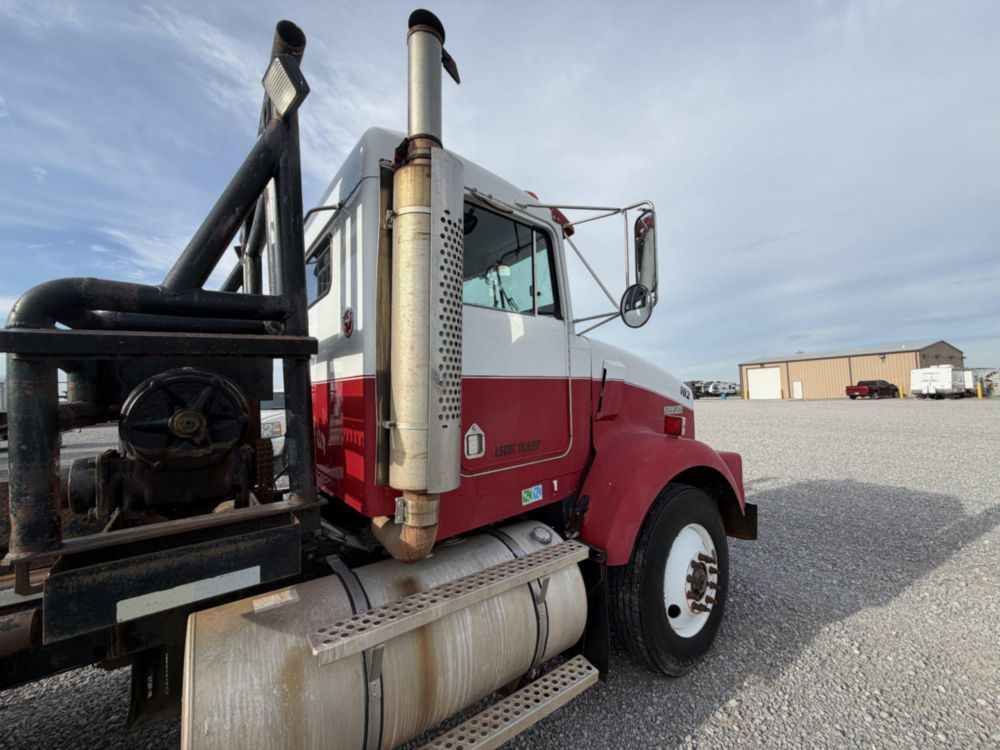 1994 Kenworth T-800 Winch Truck