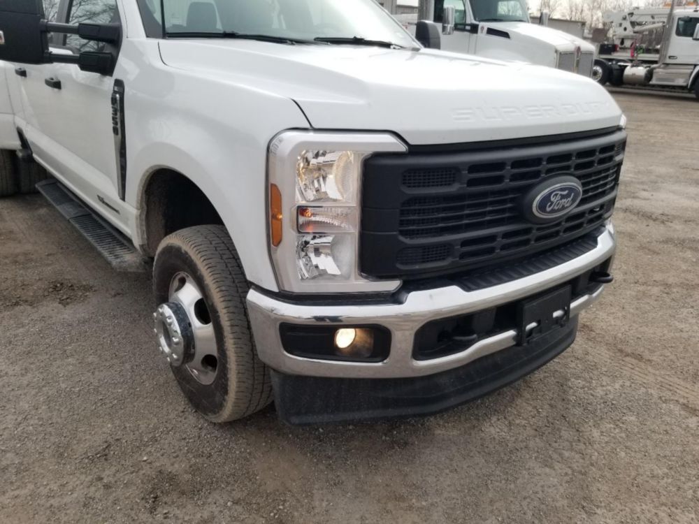 2024 Ford F-350 Powerstroke Dually Crew Cab Pickup Truck