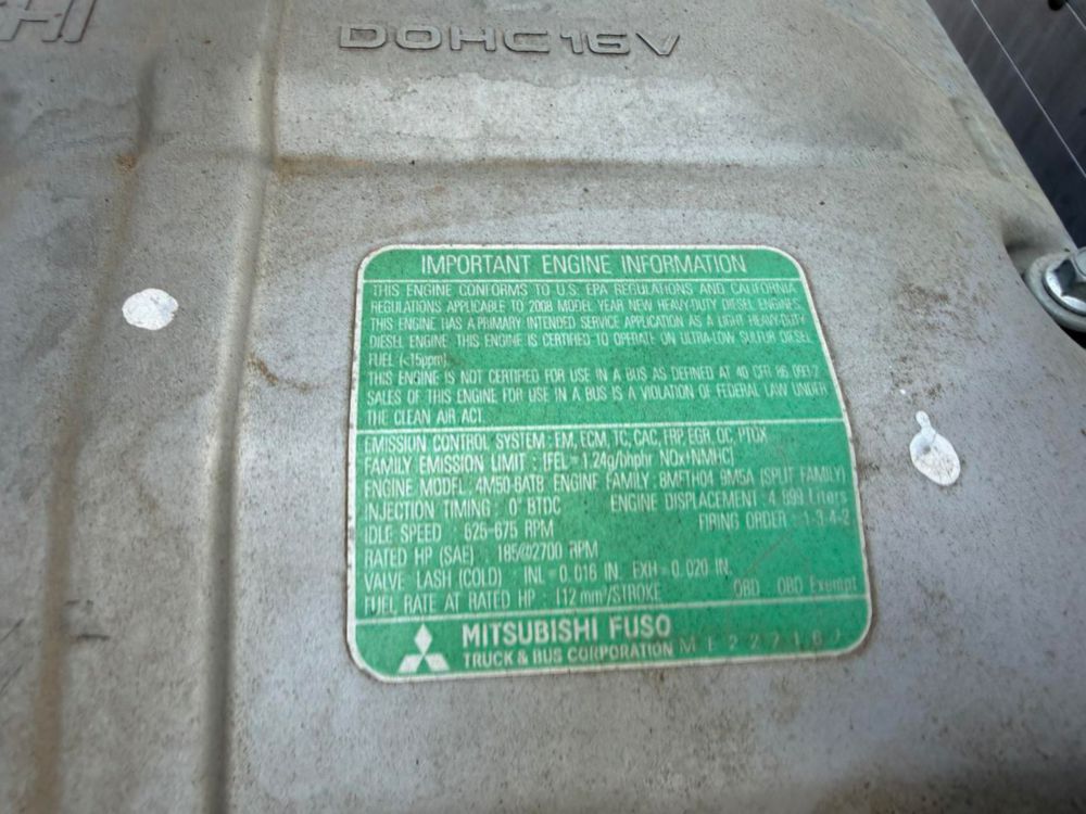 2008 Single Mitsubishi Fuso Box Truck W/Liftgate
