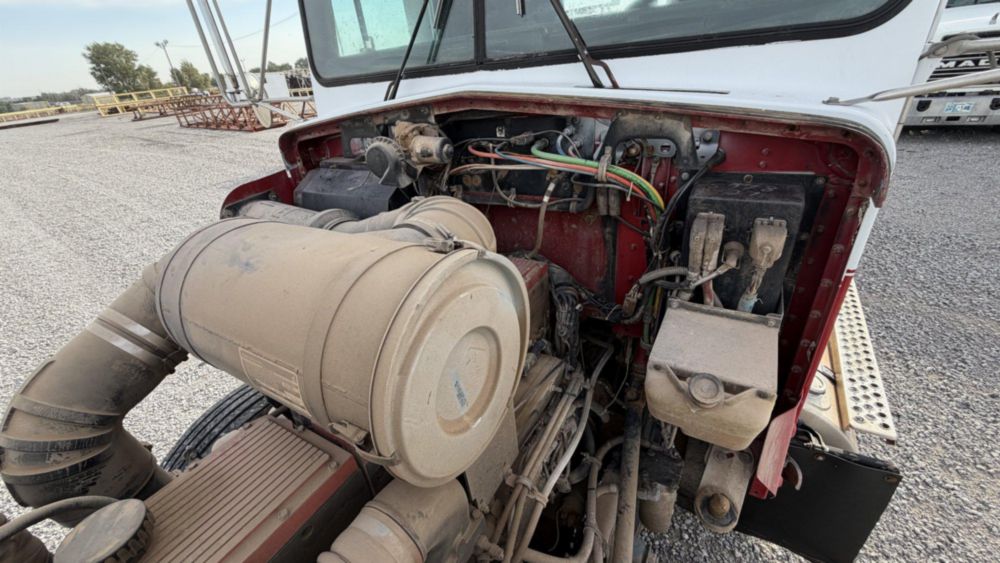 1994 Kenworth T-800 Winch Truck