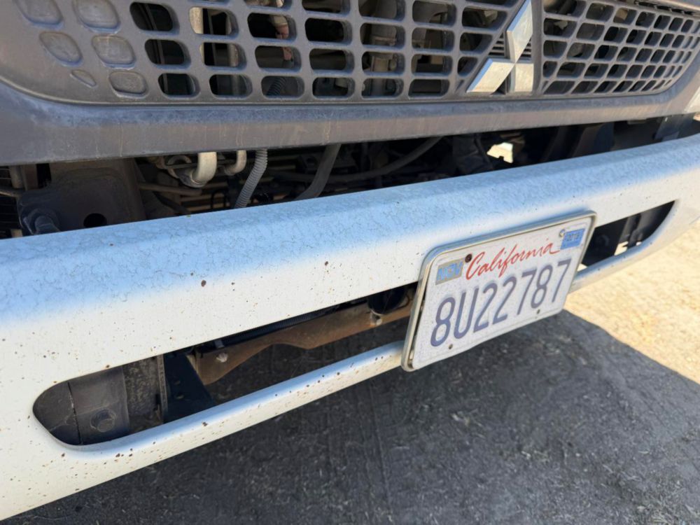 2008 Single Mitsubishi Fuso Box Truck W/Liftgate