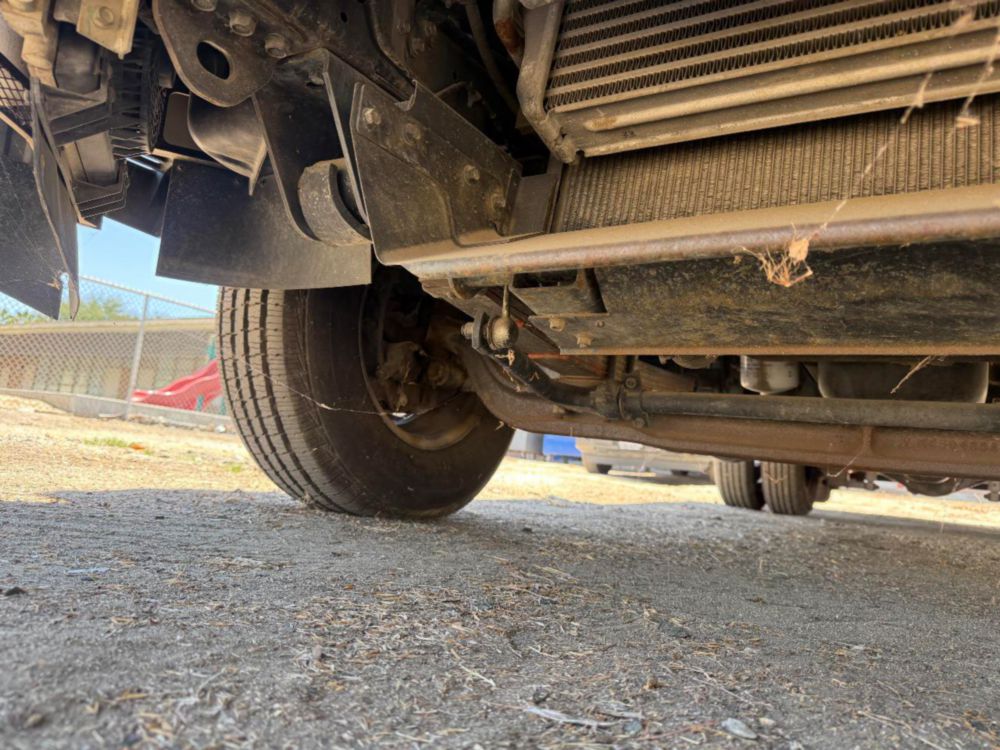 2008 Single Mitsubishi Fuso Box Truck W/Liftgate