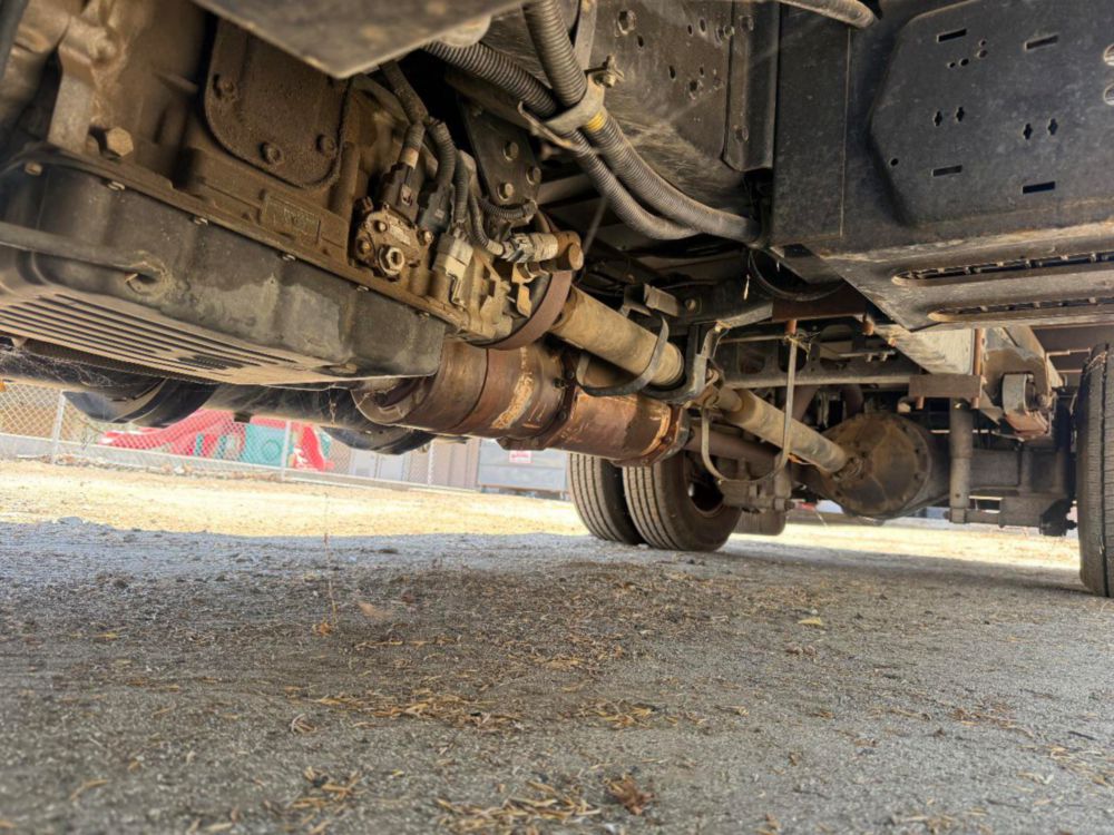 2008 Single Mitsubishi Fuso Box Truck W/Liftgate
