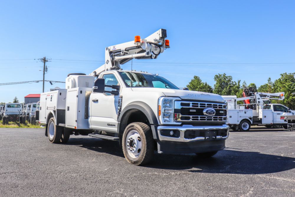 2024 Ford F-550 4x4 Versalift SST-36-NE Bucket Truck