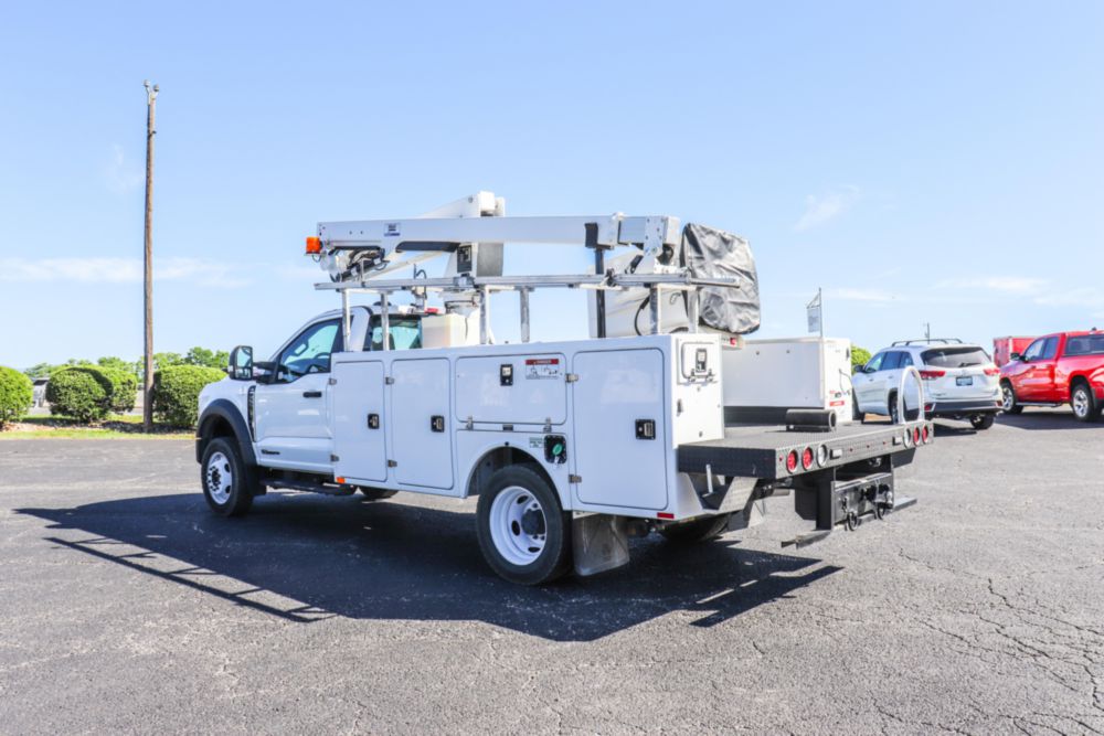 2024 Ford F-550 4x4 Versalift SST-36-NE Bucket Truck