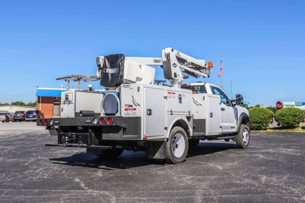 2024 Ford F-550 4x4 Versalift SST-36-NE Bucket Truck
