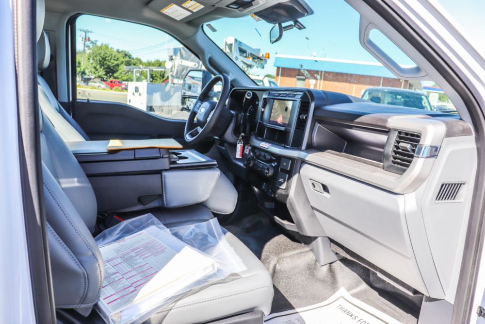 2024 Ford F-550 4x4 Versalift SST-36-NE Bucket Truck