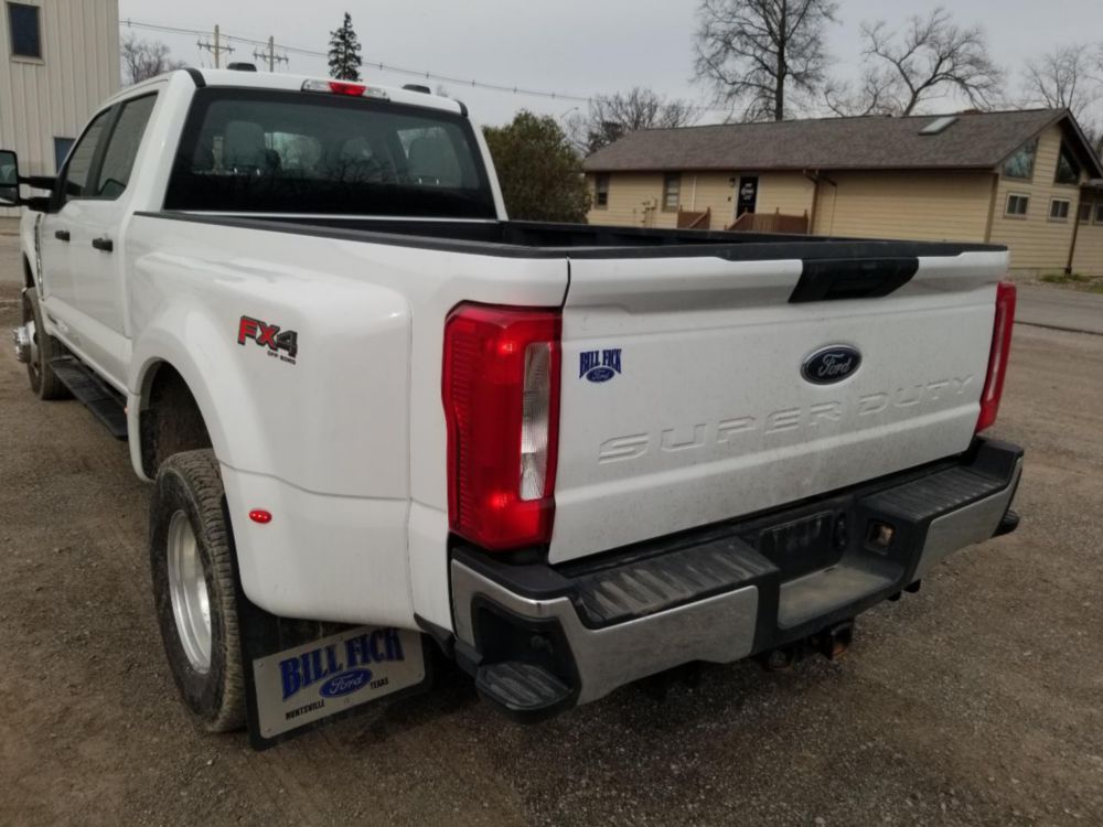 2024 Ford F-350 Powerstroke Dually Crew Cab Pickup Truck
