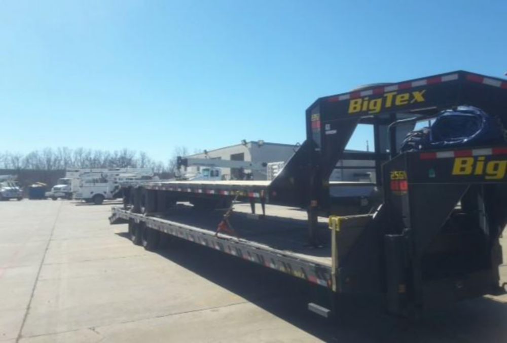 22,500 lbs 40' x 8'6" Tandem Axle Flatbed Trailer