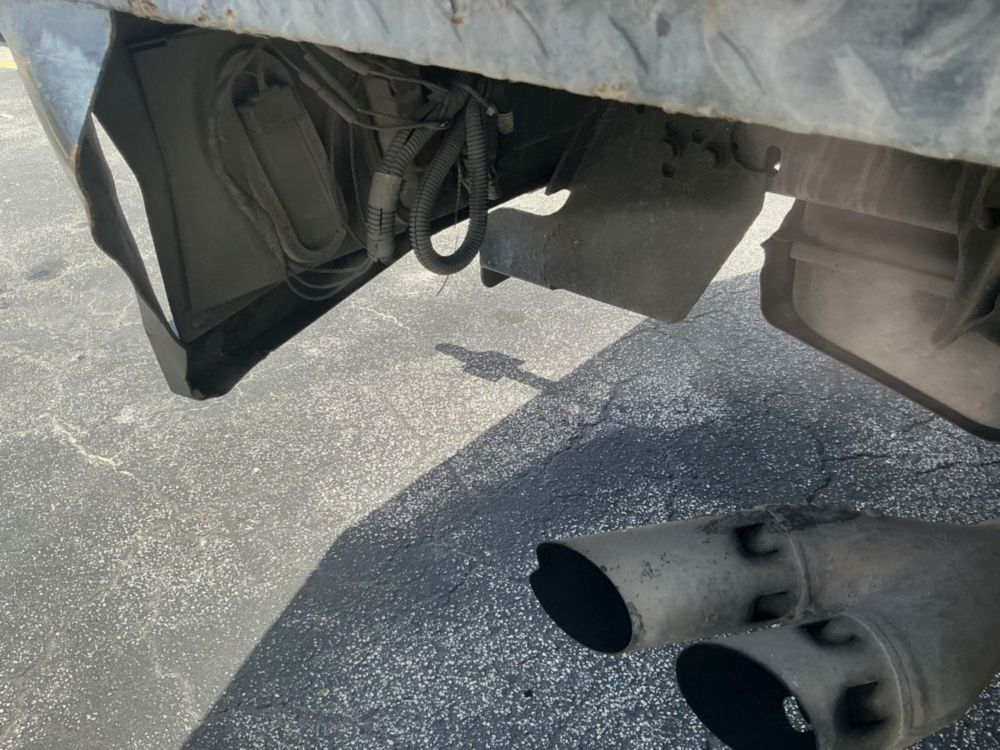 2015 Ford F-450 Crew Cab Flatbed Truck