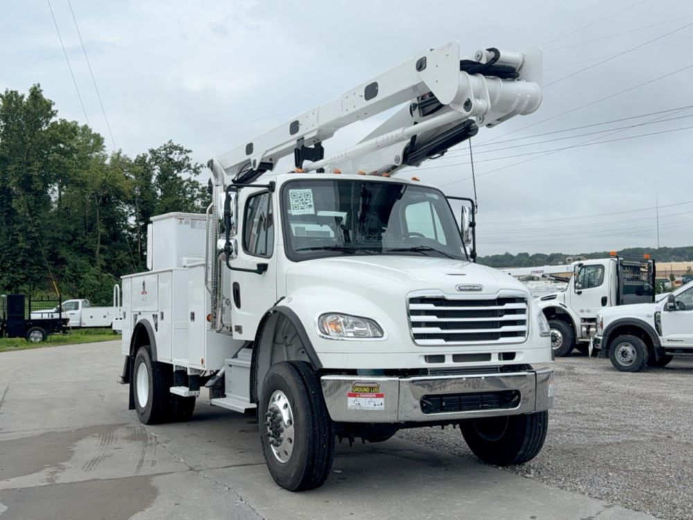 2027 Freightliner M2106 4x4 Versalift VST-6000-I05 E-Line Aerial Truck