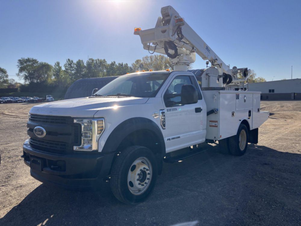 2019 Ford F-550 4x4 Altec AT-235P Bucket Truck