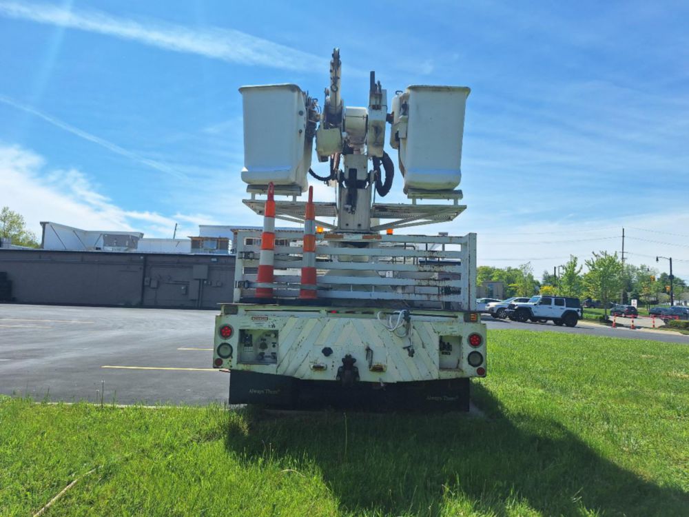 2008 Sterling Acterra Tandem Axle Simon-Telelect 55' Bucket Truck