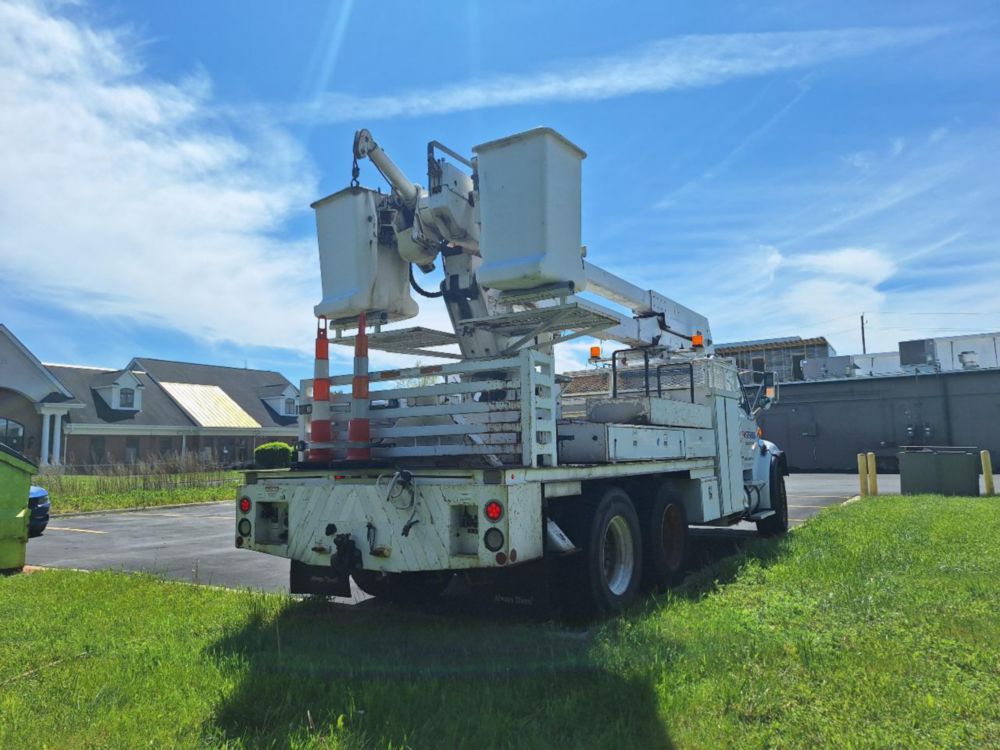 2008 Sterling Acterra Tandem Axle Simon-Telelect 55' Bucket Truck