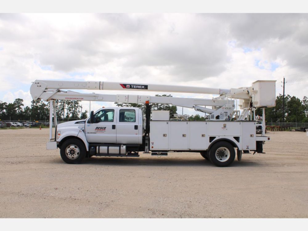 2019 Ford F-750 Crew Cab 4x2 Terex TC-65 Bucket Truck