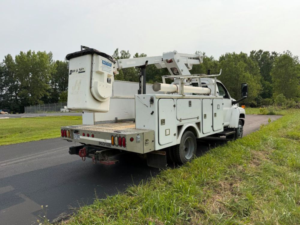 2008 GMC 4500 Dur-A-Lift DTAS-35 Bucket Truck