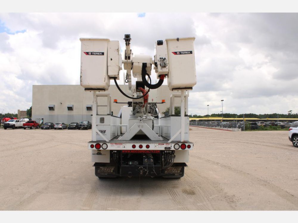 2019 Ford F-750 Crew Cab 4x2 Terex TC-65 Bucket Truck