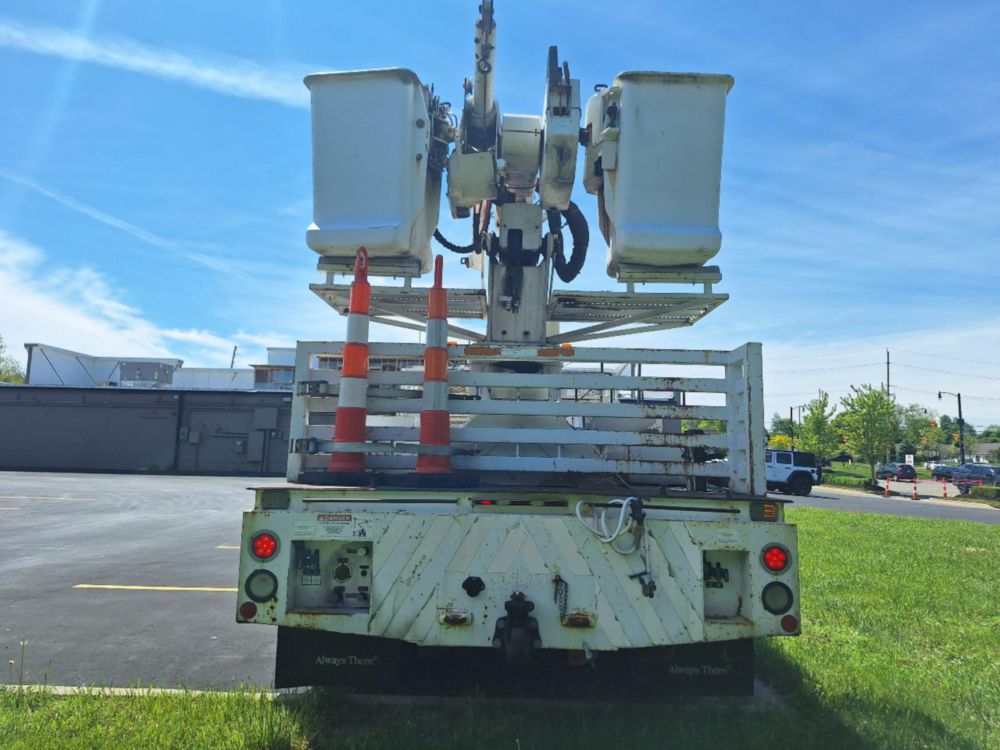 2008 Sterling Acterra Tandem Axle Simon-Telelect 55' Bucket Truck
