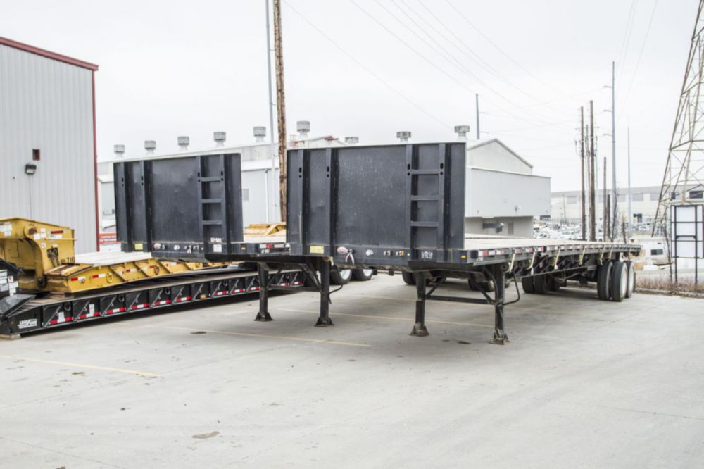 64,100 lbs 80' Extendable Trailer