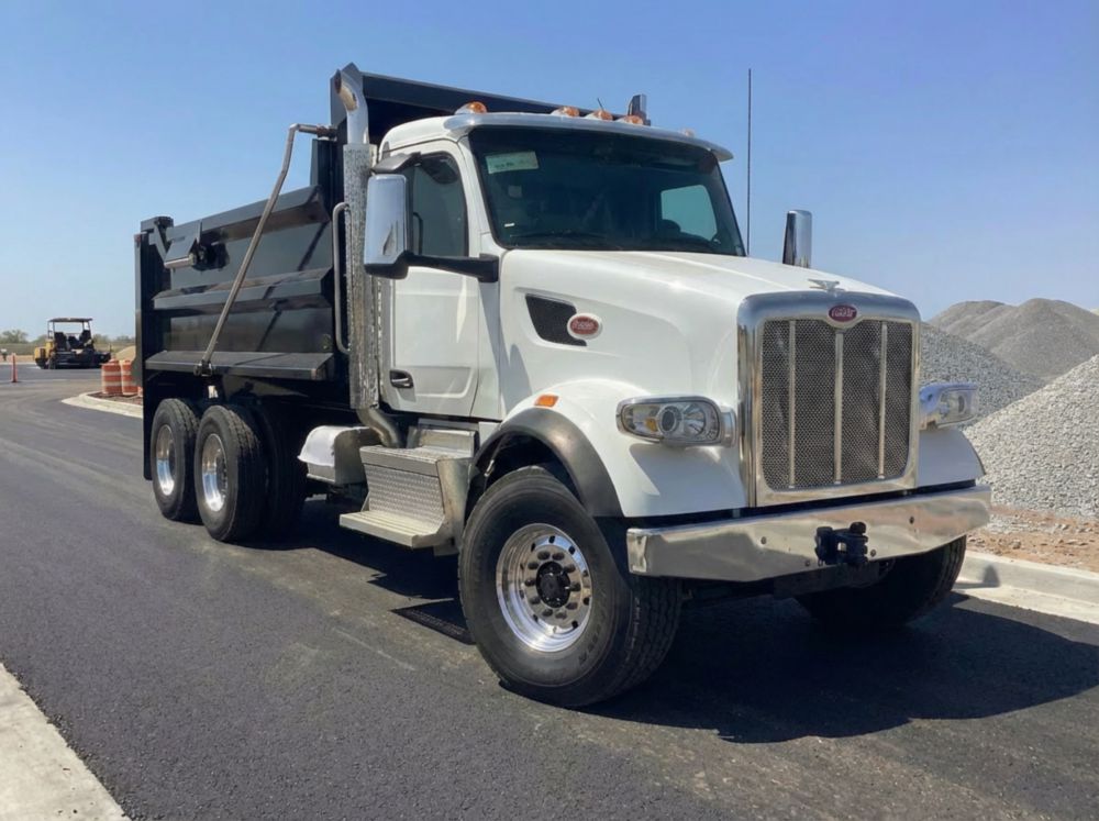 2025 Peterbilt 567 6x4 16' OSW Dump Truck
