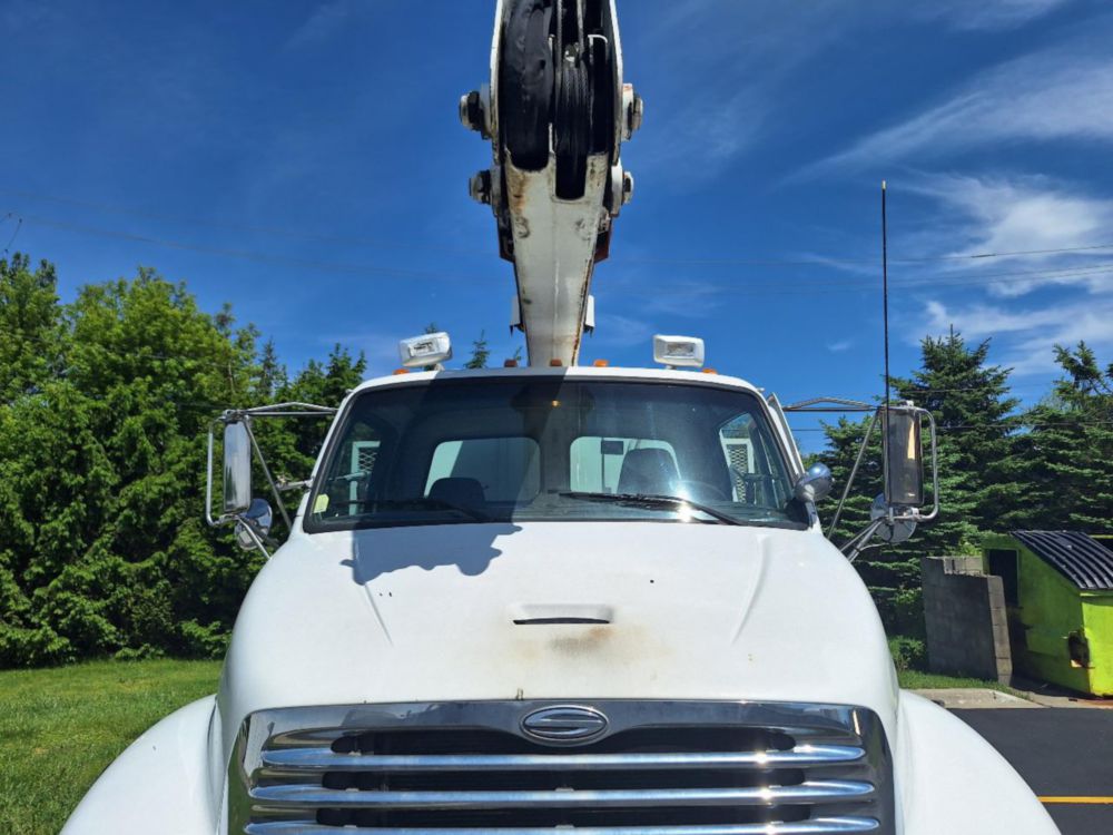 2008 Sterling Acterra Tandem Axle Simon-Telelect 55' Bucket Truck