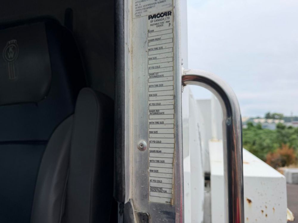 2020 Kenworth T370 4x2 Lube Truck