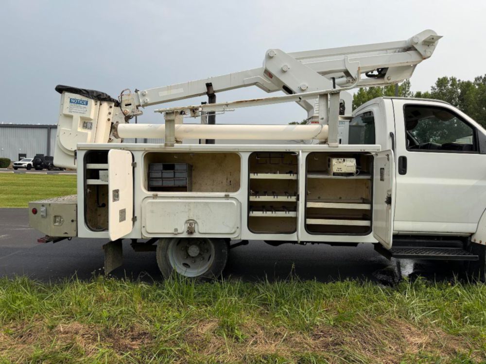 2008 GMC 4500 Dur-A-Lift DTAS-35 Bucket Truck