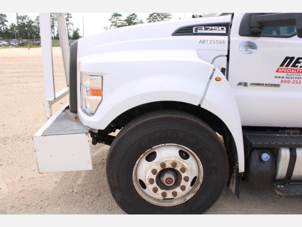 2019 Ford F-750 Crew Cab 4x2 Terex TC-65 Bucket Truck