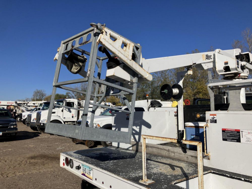 2019 Ford F-550 4x4 Altec AT-235P Bucket Truck