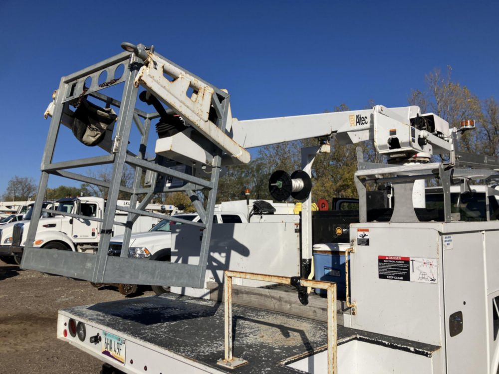 2019 Ford F-550 4x4 Altec AT-235P Bucket Truck