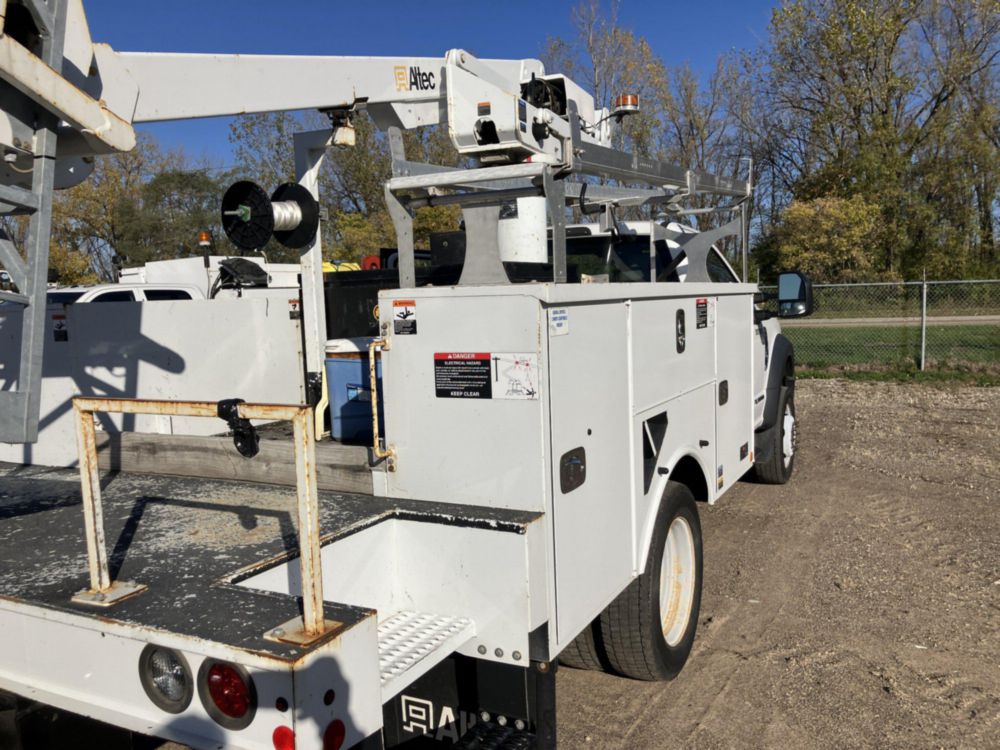 2019 Ford F-550 4x4 Altec AT-235P Bucket Truck