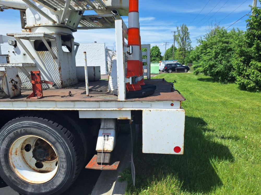 2008 Sterling Acterra Tandem Axle Simon-Telelect 55' Bucket Truck