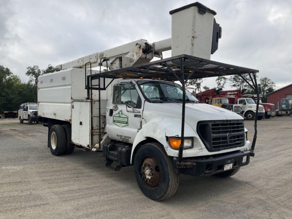2002 Ford F-750 Terex Hi Ranger XT5 55' Forestry Bucket Truck