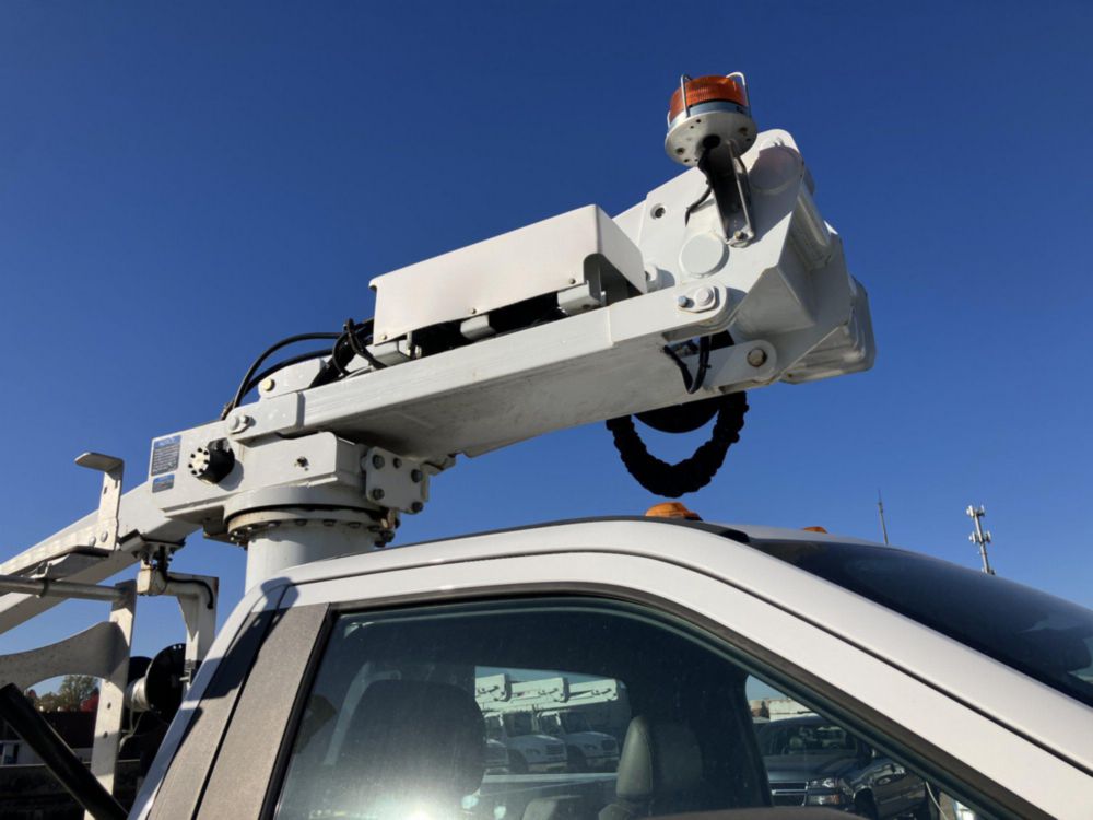 2019 Ford F-550 4x4 Altec AT-235P Bucket Truck