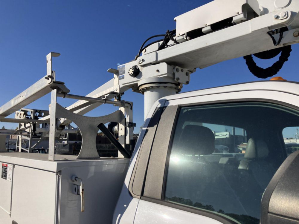 2019 Ford F-550 4x4 Altec AT-235P Bucket Truck