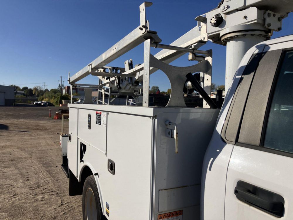 2019 Ford F-550 4x4 Altec AT-235P Bucket Truck