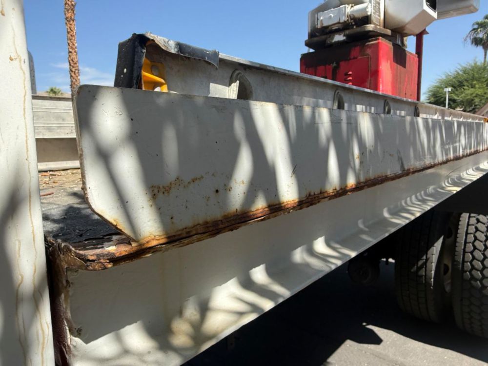 2010 Kenworth T-300 Lift-All LAN/HD-75-2F Bucket Truck
